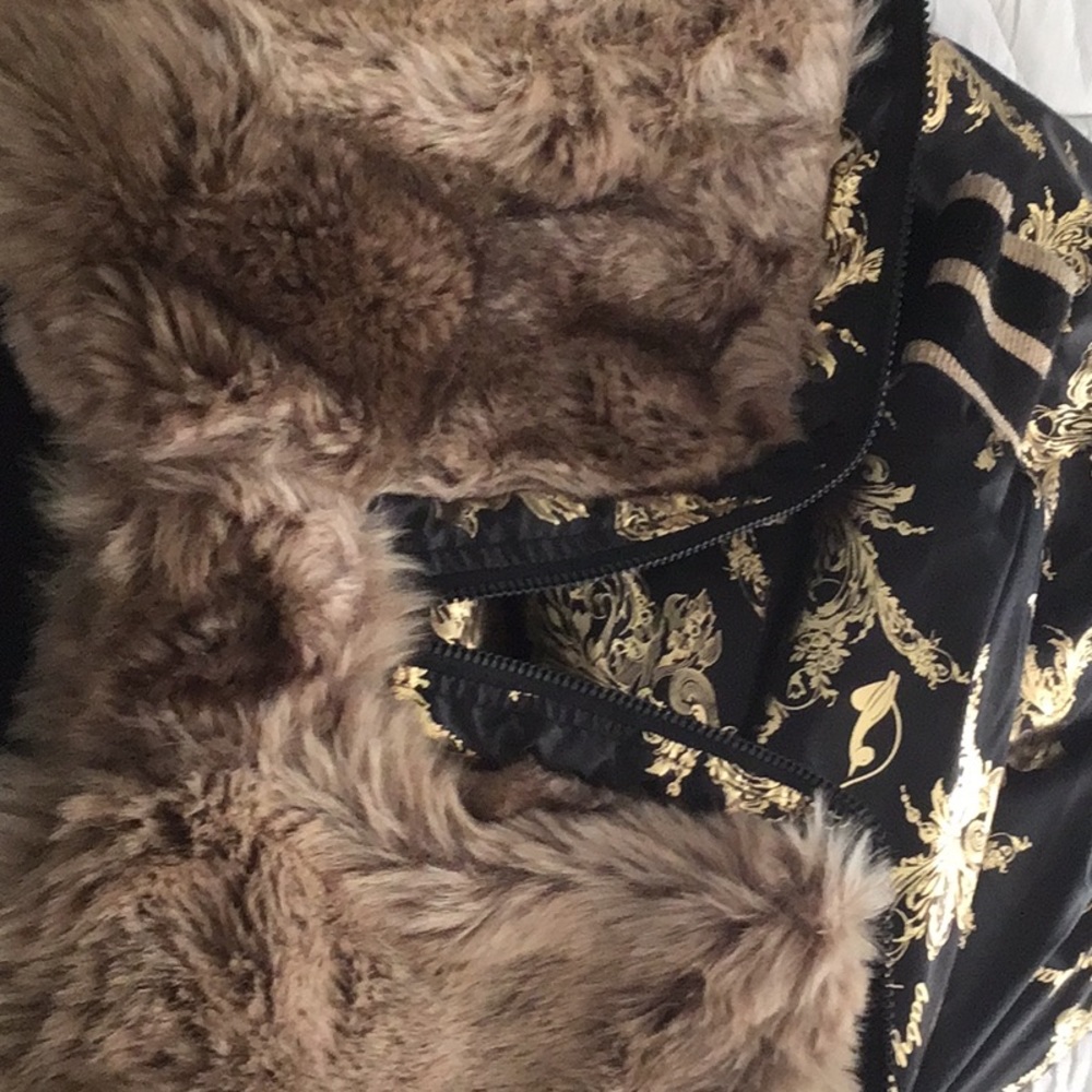 Jacket - Picture 5 of 6